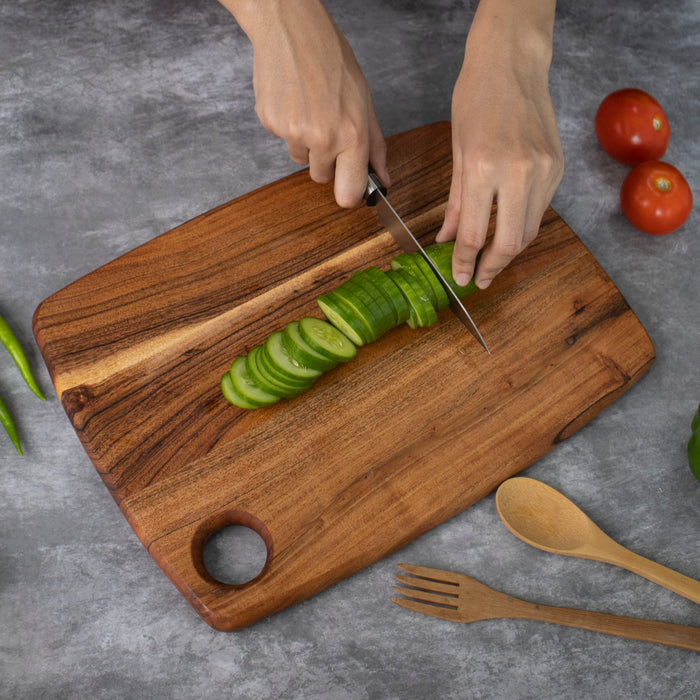 Wooden Chopping Board Curved - Handicraft Bazaar