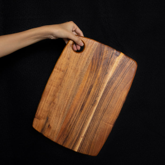 Wooden Chopping Board Curved - Handicraft Bazaar